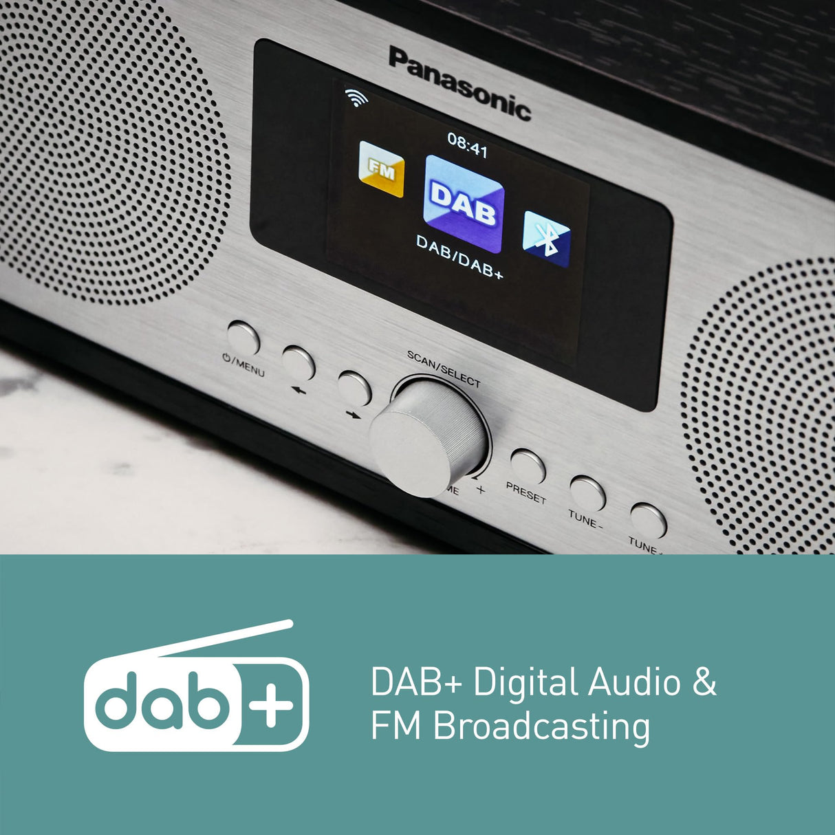 Panasonic RF-D40EGK-K Radio de Internet y Dab+/FM con Bluetooth, 6 W, Altavoces de 7,5 cm, LCD a Color TFT de 2,4", Alarma y Temporizador de Apagado, Mando a Distancia, USB, Wi-Fi, Negro