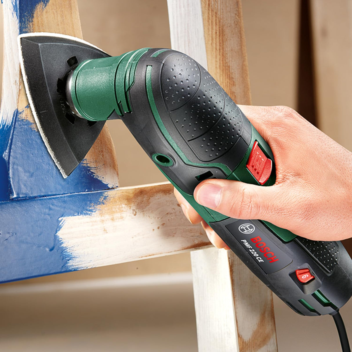 Bosch Multiherramienta PMF 220 CE Set,3 hojas de sierra, placa lijadora, set de hojas de lija, rascadora flexible, cuchilla, tope de profundidad, sistema de aspiración, maletín (220W)
