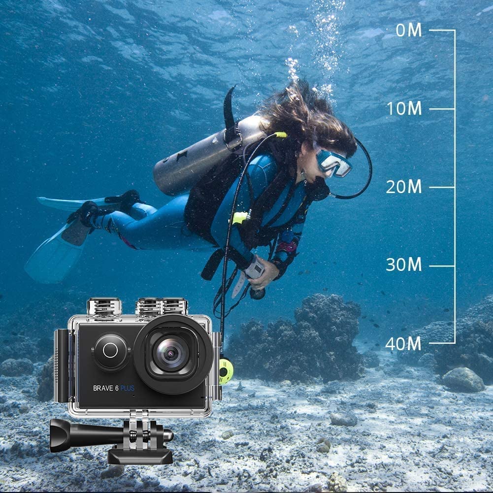 AKASO Brave 6 Plus Cámara Deportiva 4K30FPS WiFi 20MP - Cámara de Accion Pantalla Táctil, Estabilización Electrónica, Cámara Acuatica Sumergible 40M, Control por Voz, 2 Baterías y Kit de Accesorios