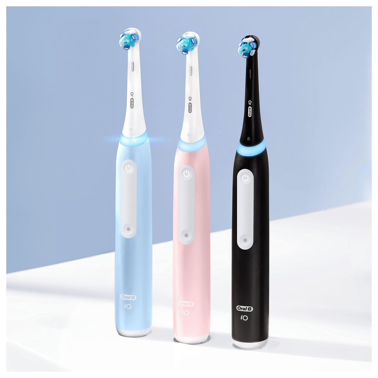 Oral-B iO 3 Cepillo de Dientes Eléctrico Negro, con 3 Cabezales, Diseñado por Braun