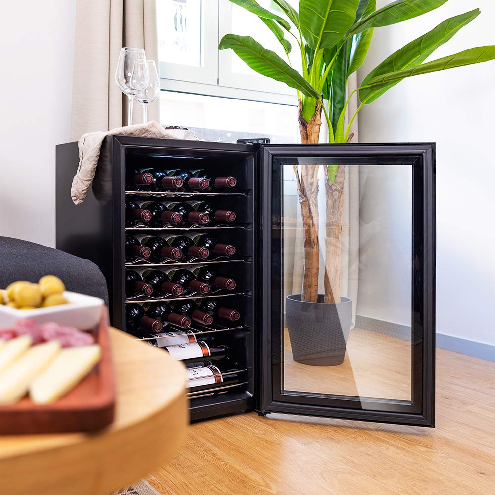 Cecotec Vinoteca 24 Botellas GrandSommelier 24000 Black. Compresor Silencioso, 5-18ºC, Control Táctil, Luz LED, Puerta Negra, Estantes Inox, Eficiencia Energética Clase G