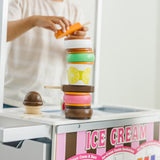 Melissa & Doug Carro de bocadillos y Dulces de Madera, Comida de Madera, Juego de imitación, Gran Set de Juego con Accesorios de Calidad óptima, Tienda o Restaurante para Jugar, Regalo para niños 3+