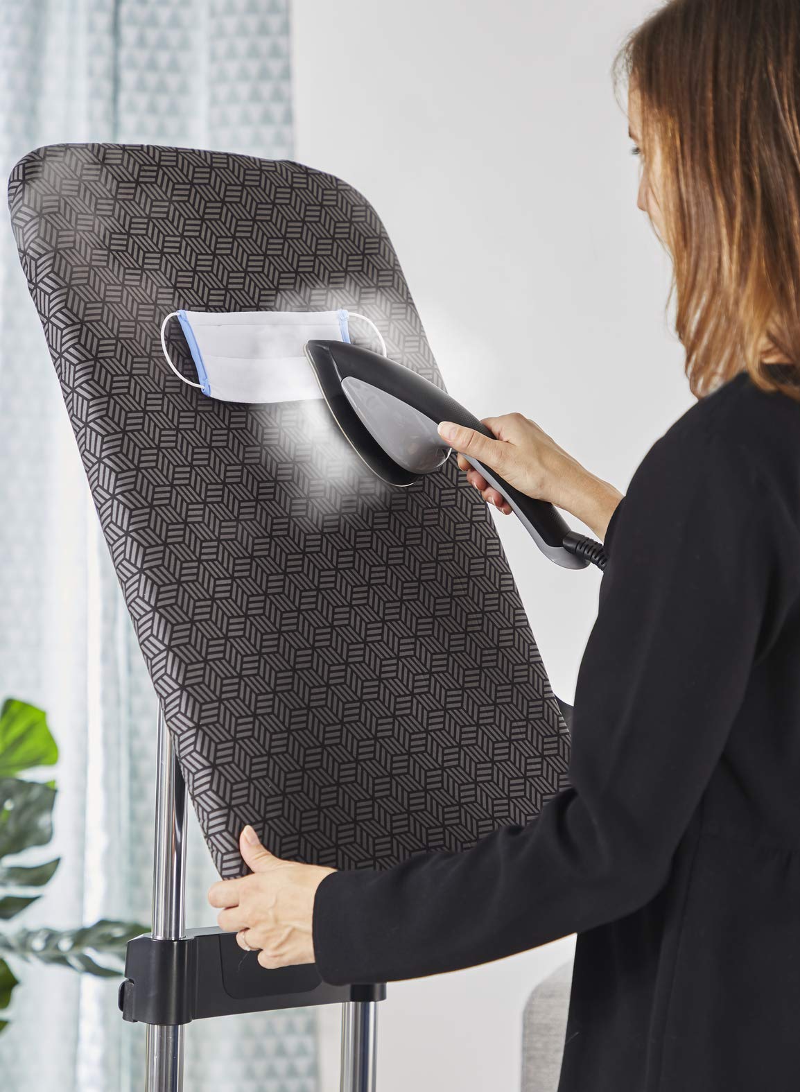 Calor Ixeo+ - Plancha de ropa, todo en uno, tabla Smart Board integrada de 3 posiciones, plancha de vapor, vapor, vapor, tecnología Twin Boiler, presión de la bomba de 5 bares, Ultra-ligero QT1510C0