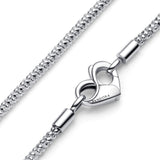 Pandora Moments Collar de plata de ley con tachuelas y cierre de corazón, 45