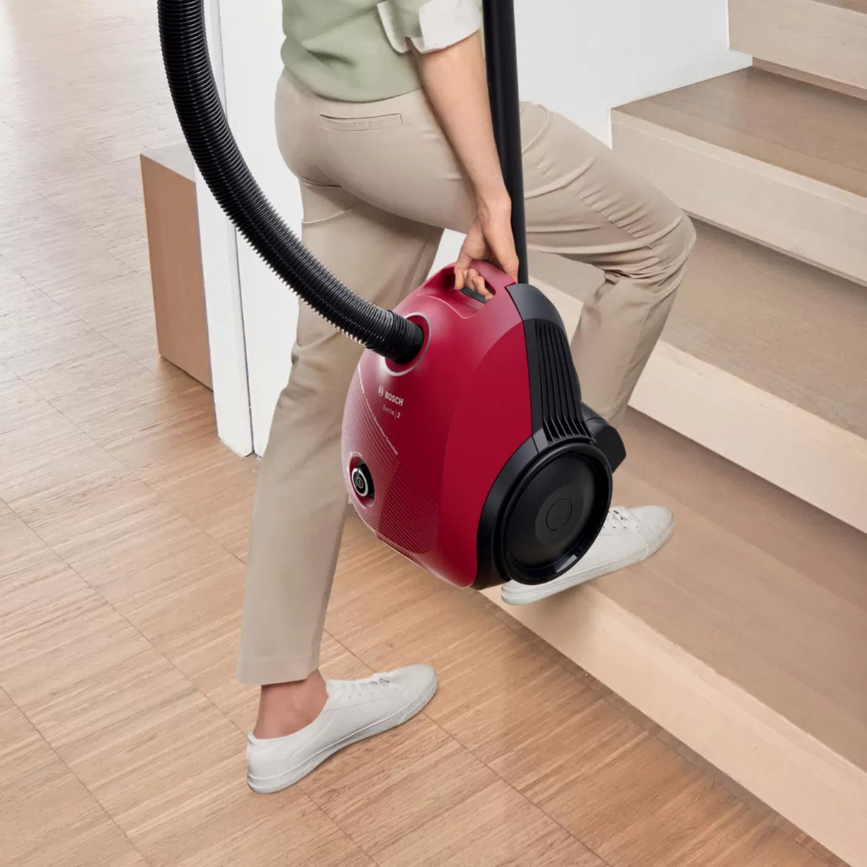 Bosch - Aspirador de Trineo con Bolsa, Serie 2, 600 W, 3.5 litros, 80 dB, Rojo, BGBS2RD1H