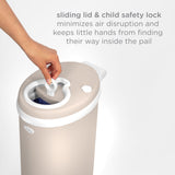 Ubbi Cubo de pañales de acero con bloqueo de olor, no requiere bolsa especial, ahorro de dinero, galardonado, cubo de pañales imprescindible de diseño moderno, color gris pardo