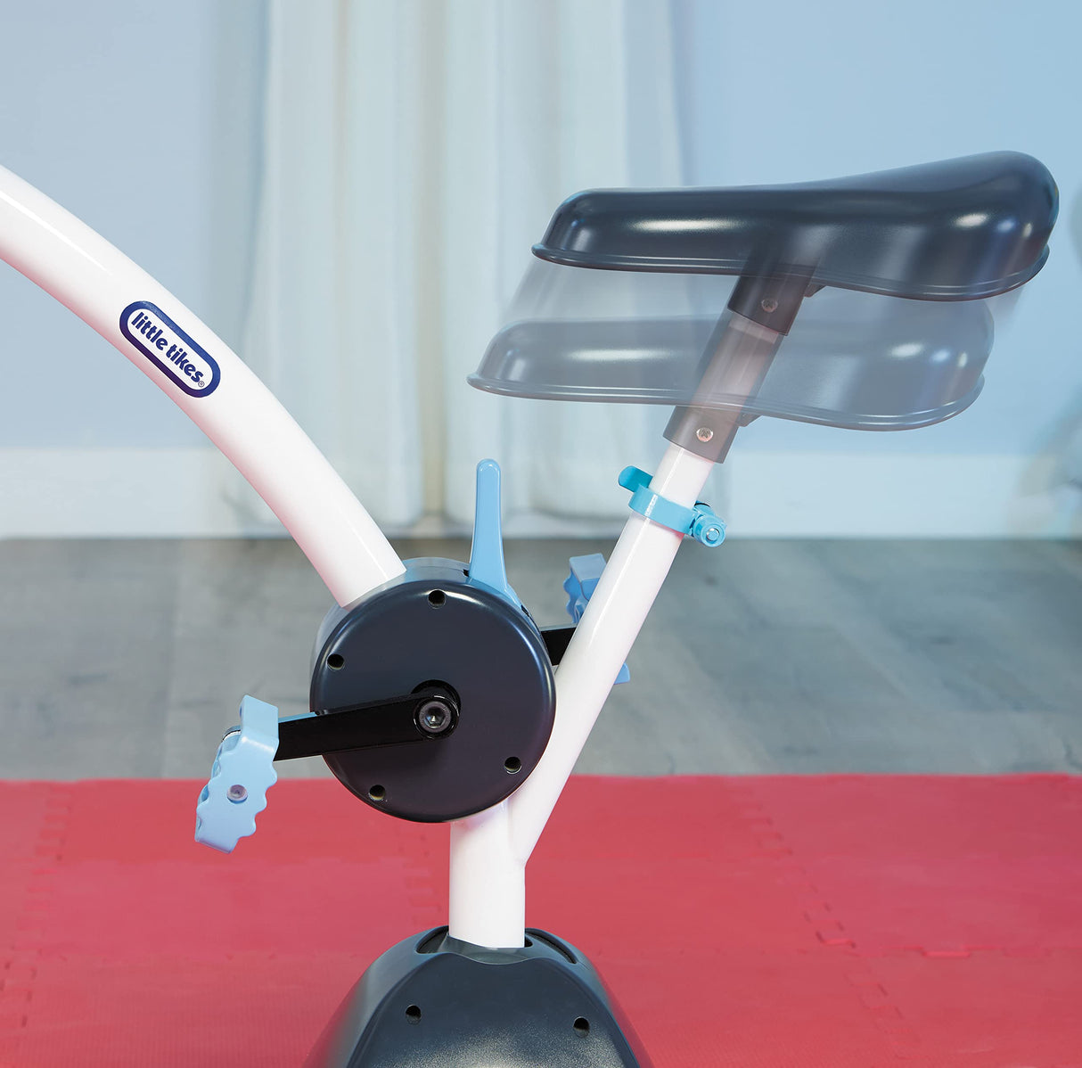 Little Tikes Pelican Explore Bicicleta Estática con Bluetooth y videos de YouTube gratis. Edad 3-7 años