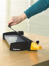 Fellowes Fusion A3 - Guillotina de papel tamaño A3, capacidad de corte 10 hojas, color negro y gris