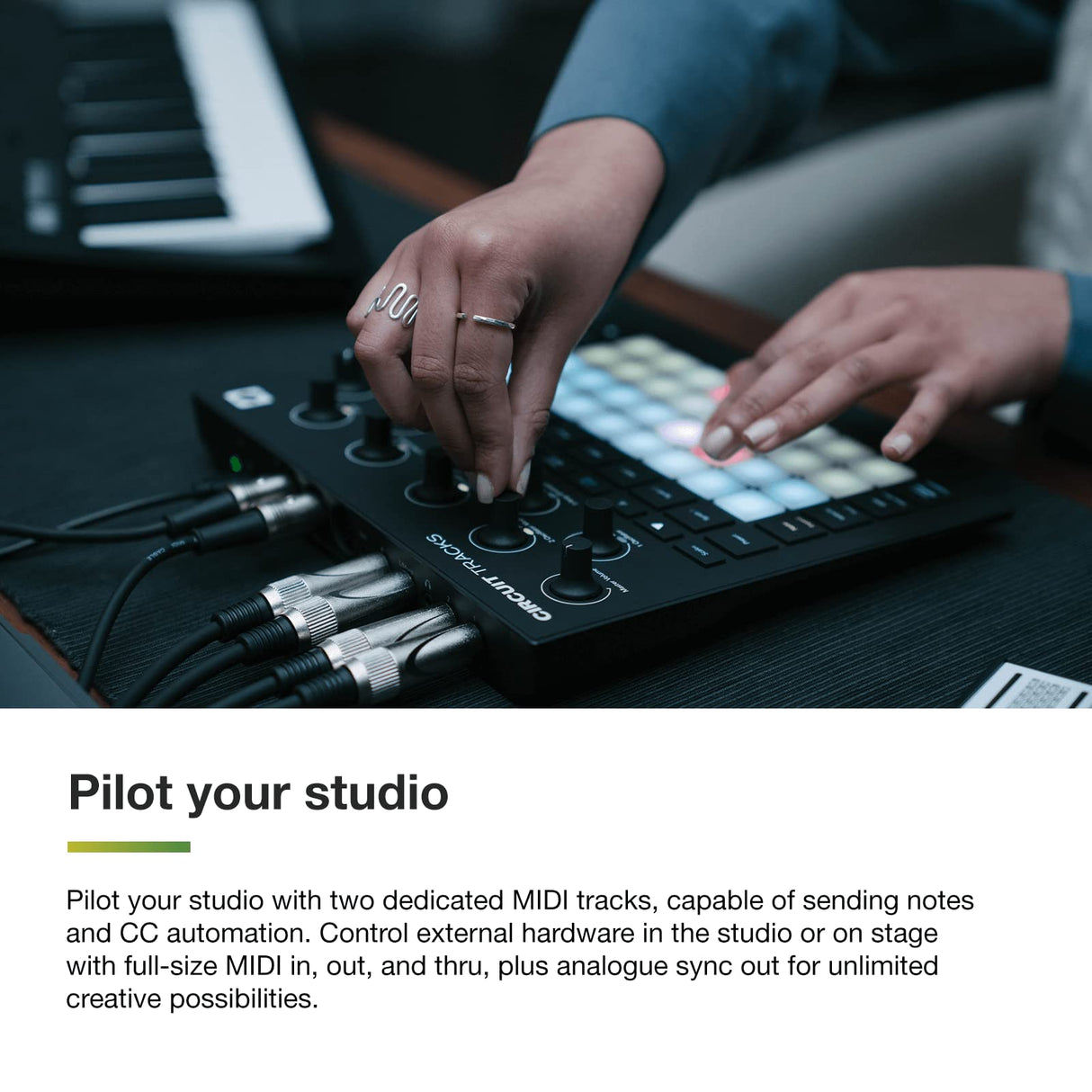 Novation Circuit Tracks de Novation: secuenciador Groovebox con pistas de sintetizador, percusión y MIDI para crear música electrónica.