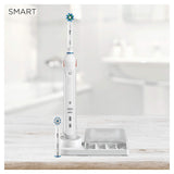 Oral-B Smart 4 4000N Smart Cepillo eléctrico recargable con tecnología de Braun, 1 mango conectado negro con Bluetooth, 2 cabezales de recambio, color Blanco