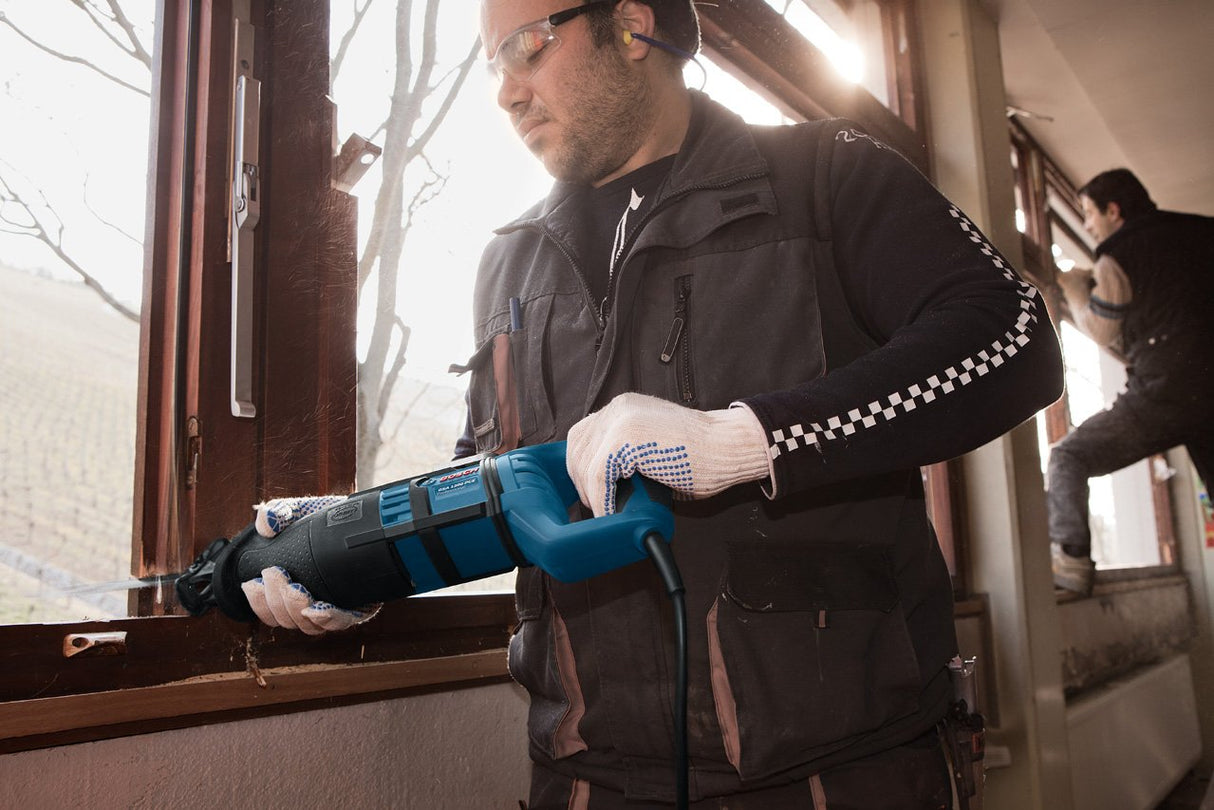 Bosch Professional GSA 1300 PCE - Sierra sable (1300 W, 0 – 2.900 cpm, profundidad de corte 230 mm, en maletín)