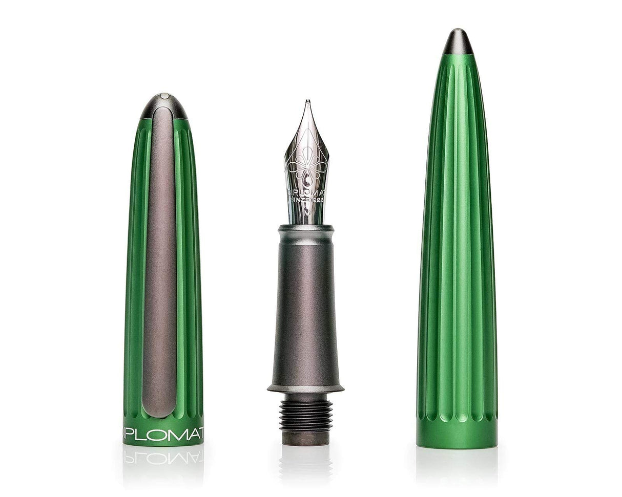 Diplomat Pluma estilográfica Aero Green, pluma de tinta exclusiva con plumín de acero inoxidable y convertidor
