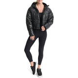 DKNY Embossed Crosswalk Print Cropped Puffer Jacket Chaqueta, Negro, S Mujeres