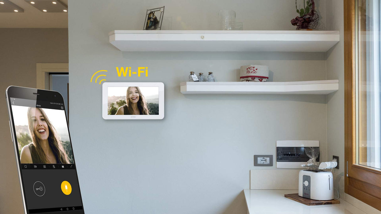 Vimar K40955 Kit videoportero de superficie para 1 familla con: videoportero Wi-Fi táctil LCD 7in altavoz, placa audio/vídeo de 1 botón, alimentador, con estribos de fijación, Blanco