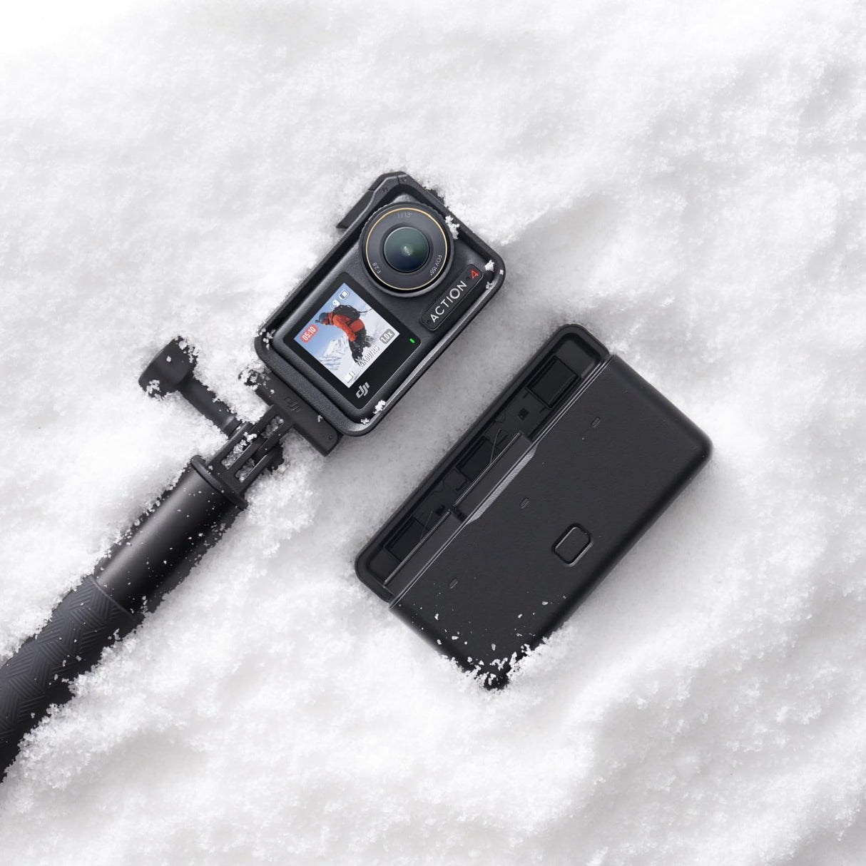DJI Osmo Action 4 Adventure Combo con soporte magnético – Cámara impermeable 4K/120 fps, sensor de 1/1,3 pulgadas, 10 bits y D-log M, campo de visión ultra amplio de 155°, hasta 7,5 horas con 3