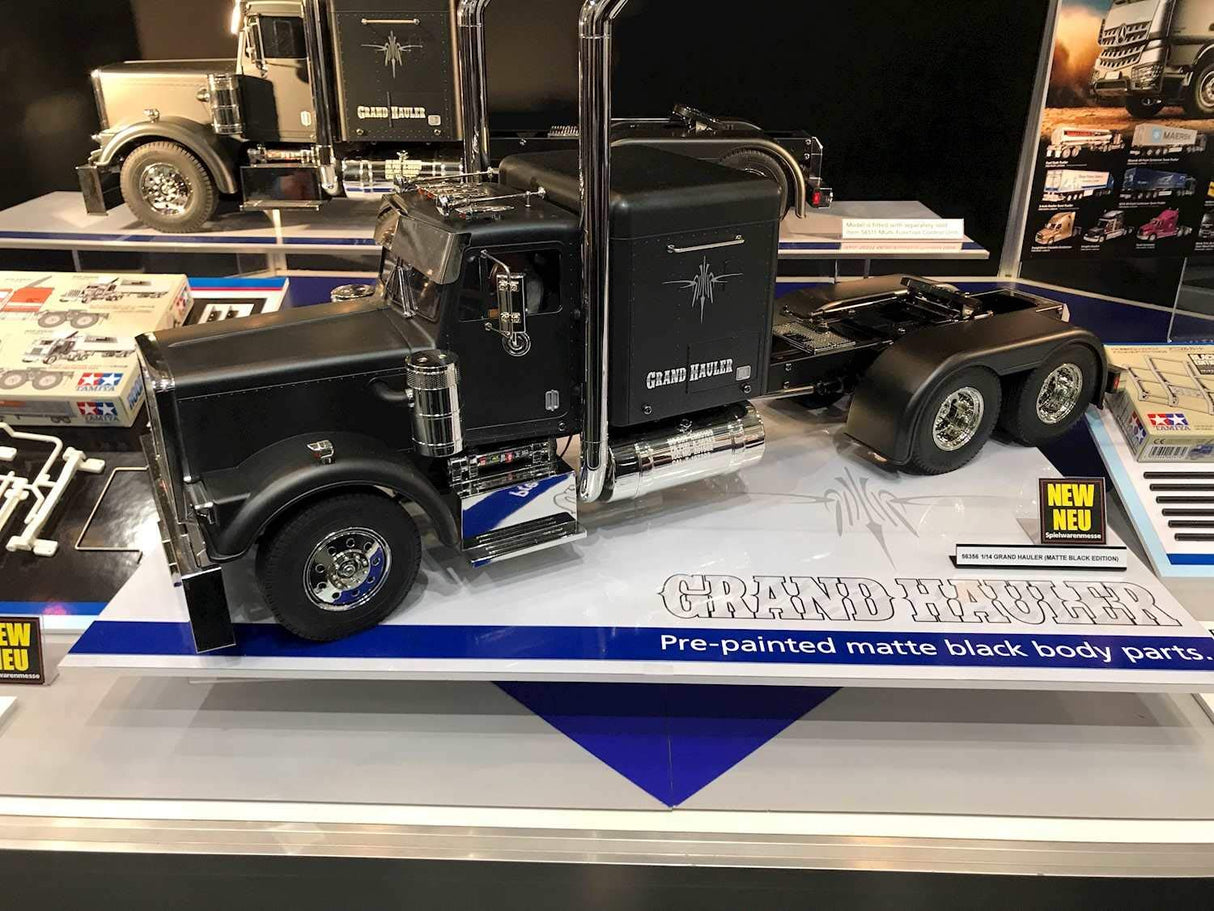 TAMIYA 56356 Other License 1:14 RC Grand Hauler Matte Black Edition, Negro