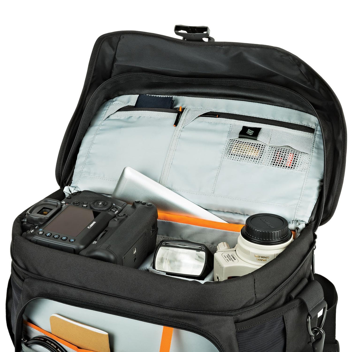 Lowepro Nova 200 AW II - Maletín para mensajero, color negro