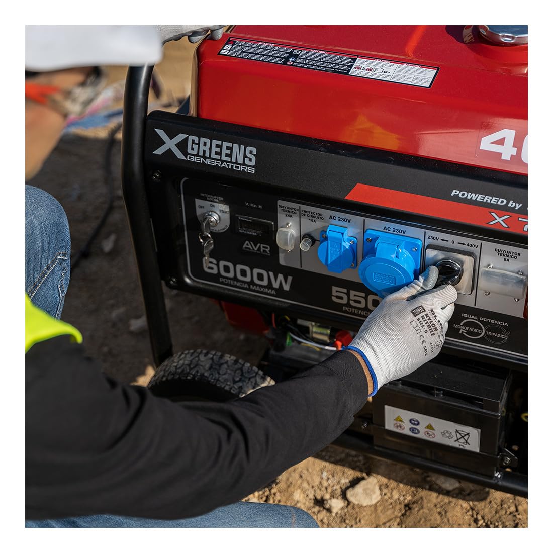 XGREENS Generador de corriente (gasolina) X70MTE (máx. 6.000W, depósito 40 l, AVR, Powered by Honda, eléctrico, ruedas, alerta aceite, trifásico, 3 tomas 230/400V, protección térmica y panel digital)
