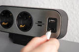 Brennenstuhl Regleta de sobremesa dúplex con Interruptor (Regleta con USB C Power Delivery, 1x USB C y 1x USB A, 10x Tomas de Contacto de protección, 2m) Plata/Negro
