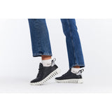 ECCO Gruuv Zapatillas para Mujer, Black Light Grey, 38 EU