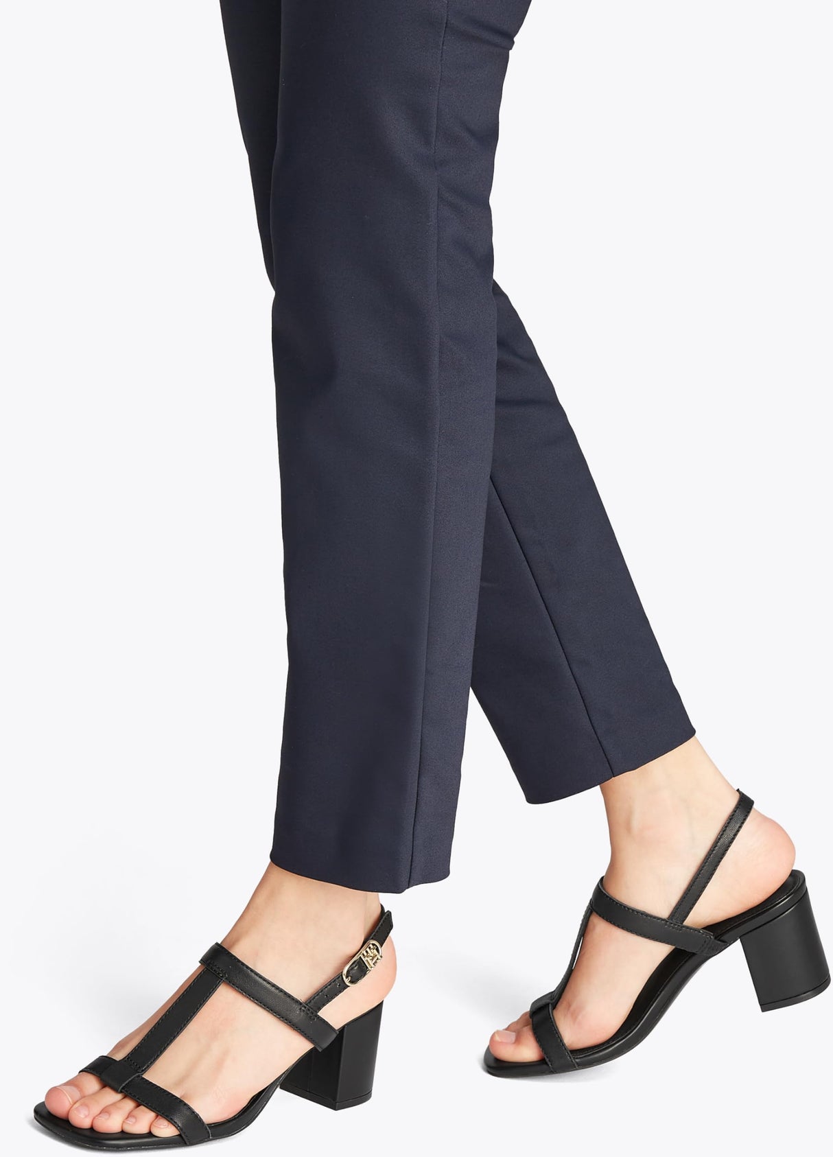 Tommy Hilfiger Sandalias Mujer Leather Block Heel con tacón, Negro (Black), 36
