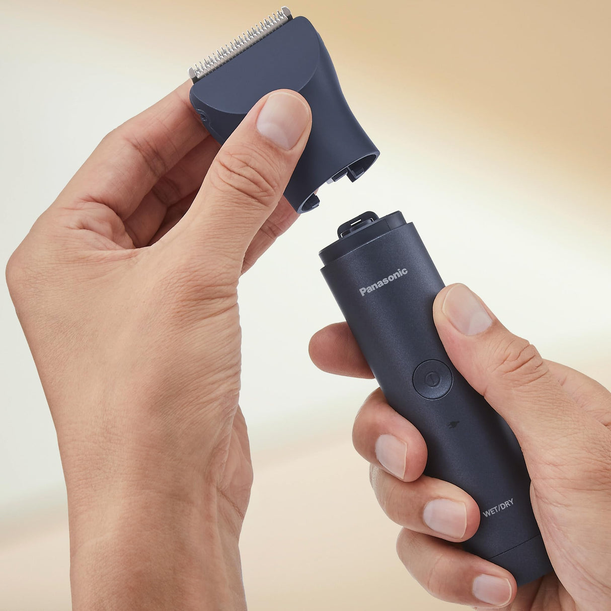 Panasonic ER-CKL3-A301 MULTISHAPE [Sistema de Cuidado Personal] Cortadora De Cabello, Unidad Principal y Cabezal De Cabello, 15 Configuraciones Longitud, 4 Accesorios, Batería Iones De Litio, Negro