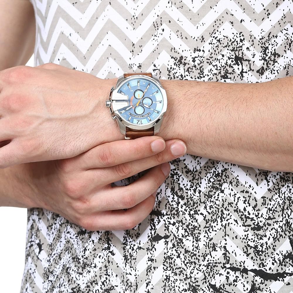 Diesel Reloj Analógico para Hombres de Cuarzo con Correa en Cuero DZ4458