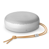 Bang & Olufsen Beosound A1 (3ª Generación) Altavoz Bluetooth Portátil Impermeable con 3 Micrófonos, Certificado C2C - Natural Aluminium