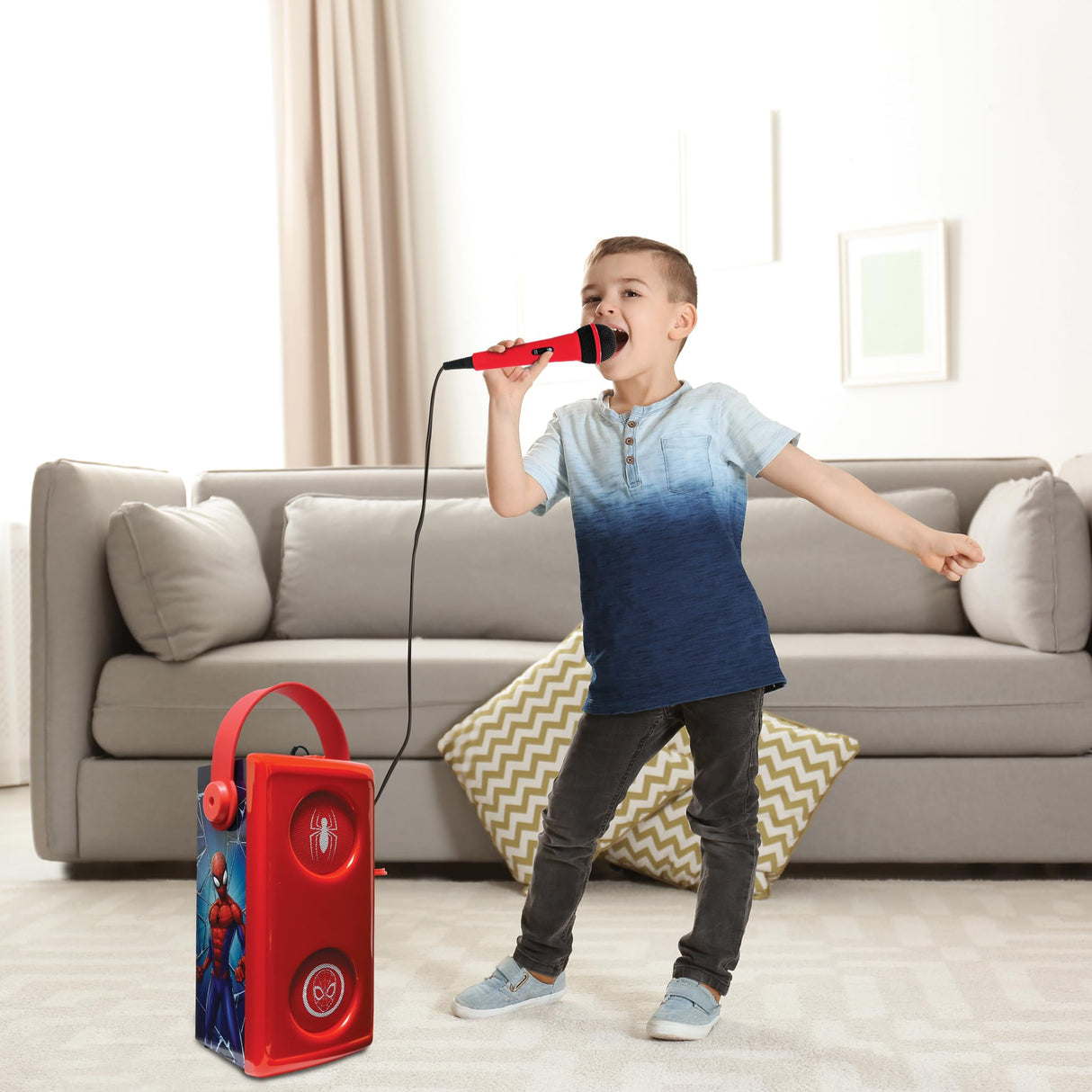 LEXIBOOK, Marvel Spider-Man, Altavoz Bluetooth® inalámbrico Luminoso con micrófono, Efectos de luz Multicolores, Ranura para Tarjeta SD/TF, Batería Recargable, Rojo, BTP185SPZ