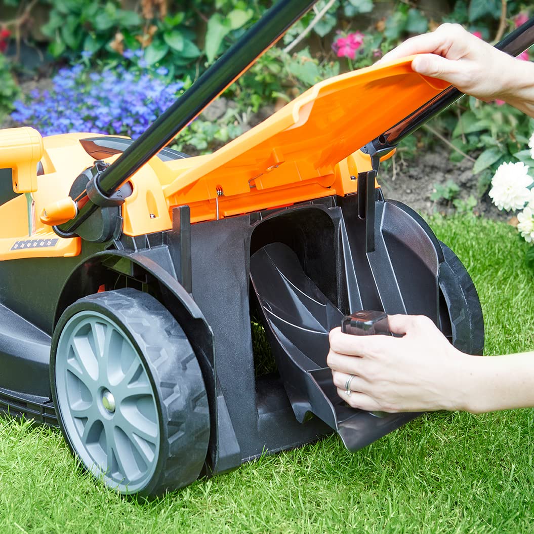 LawnMaster CLMF2437G Cortacésped con Batería 24V MAX 2x4.0Ah, 37cm hasta 300m², Altura de Corte 6 Niveles 22-72 mm, Bolsa de Recogida de 40L
