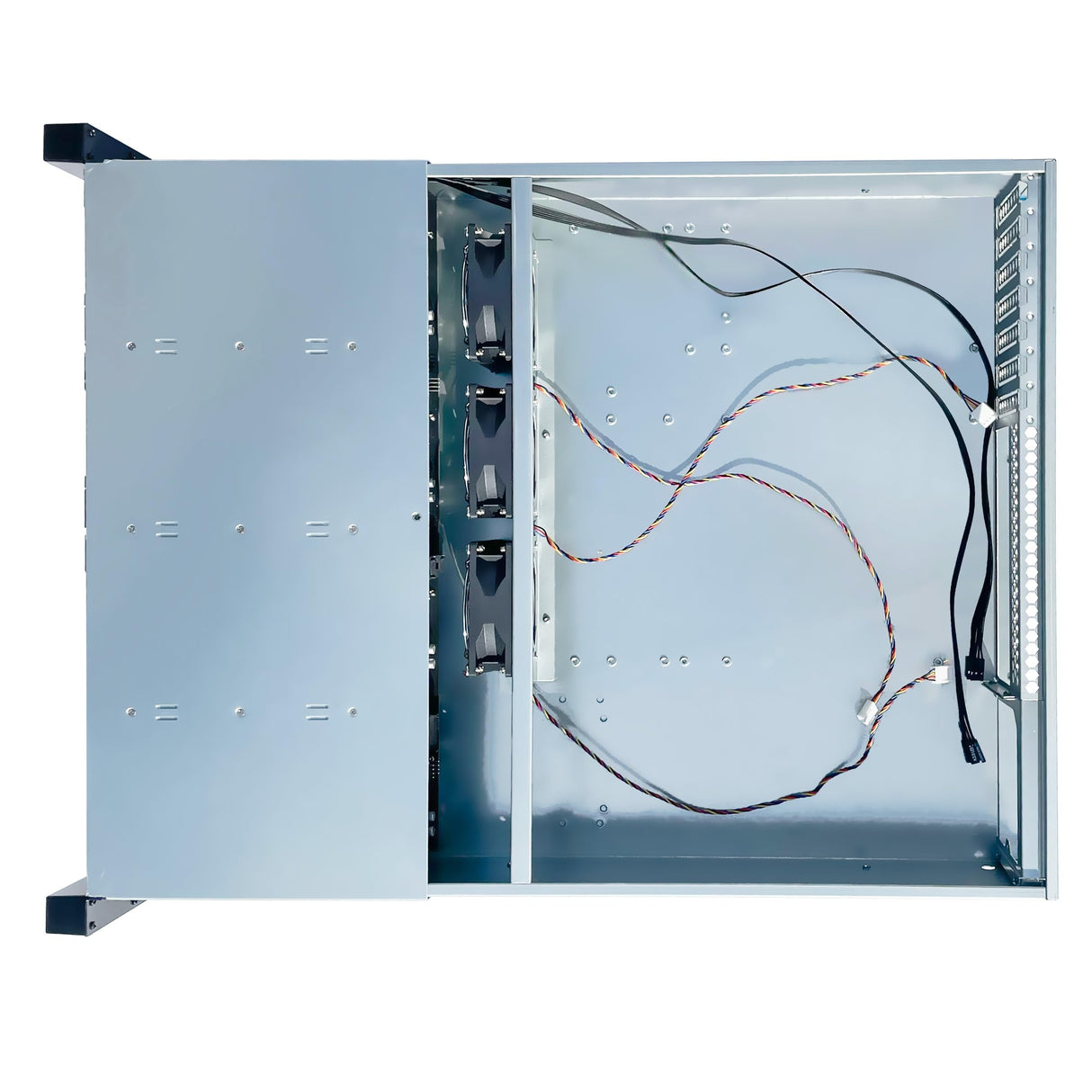 FANTEC 2563 SRC-2012X07-12G/6G 19" 4U 680mm Storage Case, 12x SAS/SATA Slots with 2 Status Leds Each, Slots for 3.5" and 2.5" Data Carriers, 1x USB 2 Port, 3X 80mm Fan