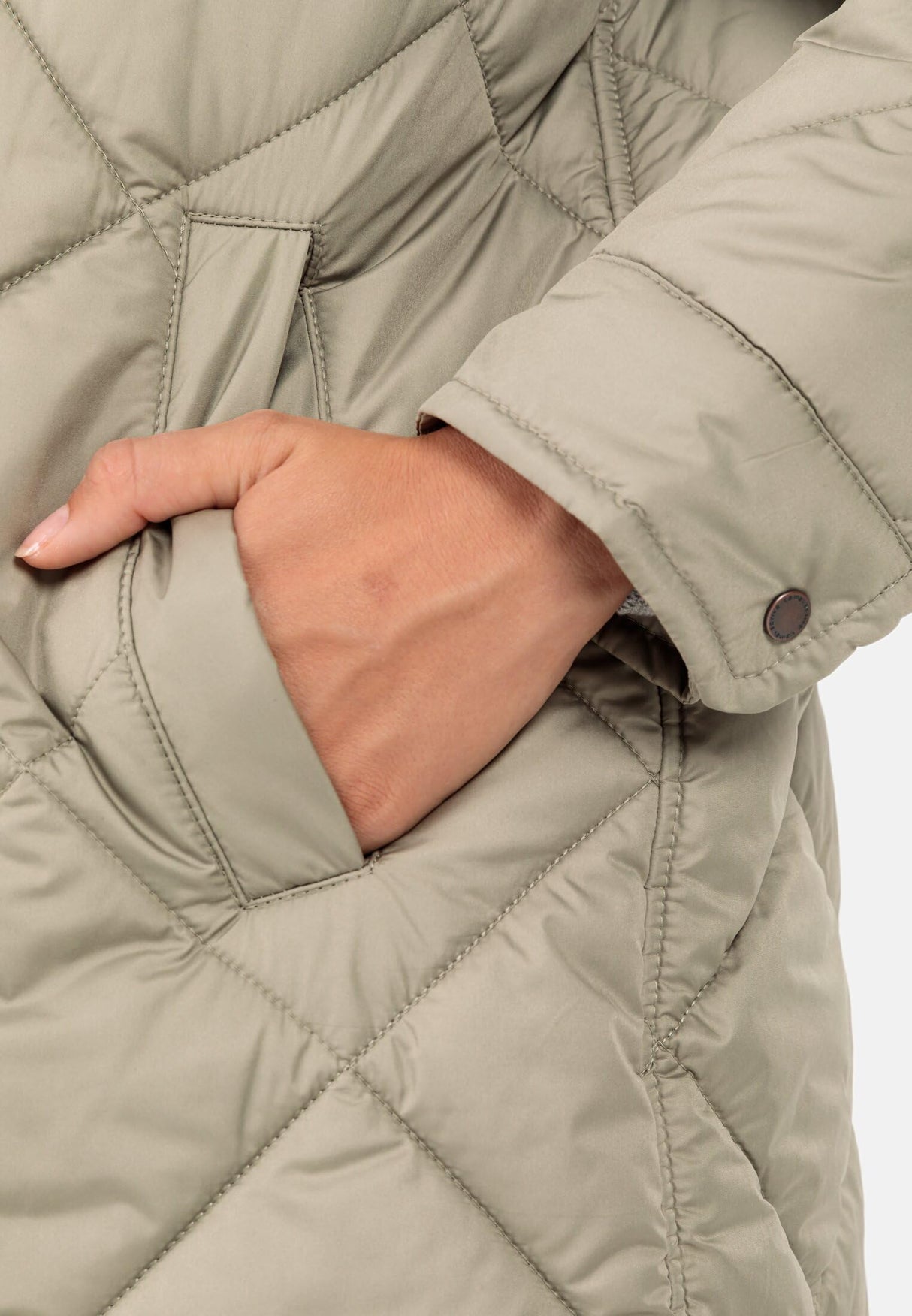camel active Chaqueta Larga Acolchada en Estilo Overshirt Coat, Verde, 46 para Mujer