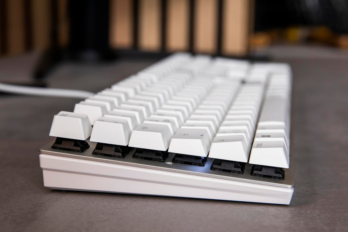 CHERRY KC 200 MX, Teclado Mecánico de Oficina con Placa de Metal Anodizado, Distribución de Teclado Alemán (QWERTZ), con Cable, Switches MX2A SILENT RED, Blanco/Plateado