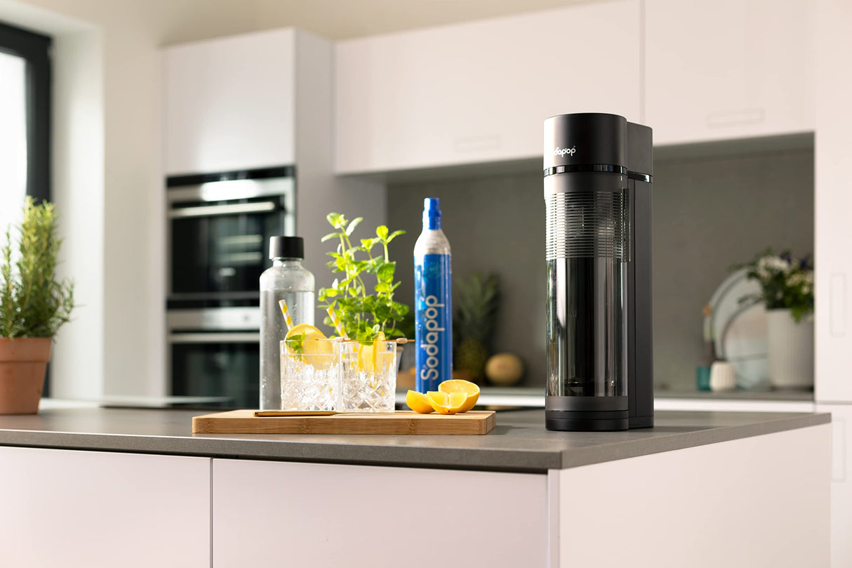 Sodapop Kit de iniciación con pulverizador de agua Logan con cilindro de CO₂, incluye 2 botellas de cristal (850 y 600 ml) y 1 botella de PET (850 ml), color negro mate, altura 42,6 cm
