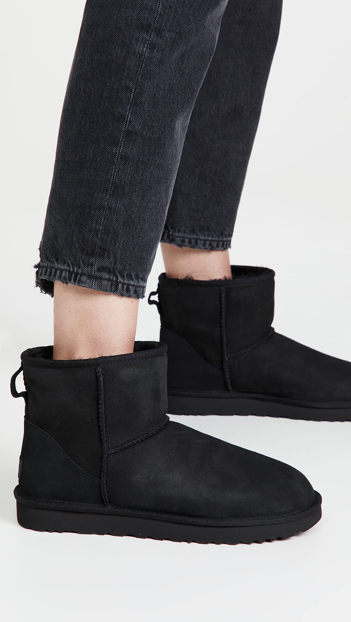 UGG Classic Mini Ii, Botas Mujer, Negro, 37 EU