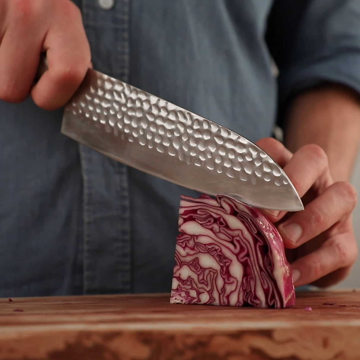 KOTAI | Cuchillo Santoku del chef | cuchillo de cocina profesional | Hoja de 18cm | afilado a mano | Acero inoxidable japonés ultra afilado 440C | Mango de madera de Pakka | Tang oculto completo