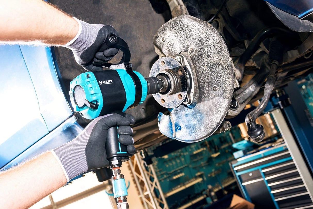 Llave de impacto HAZET Twin Turbo 9013TT I Par de apriete máx. 4100 Nm, salida: cuadradillo 20 mm (3/4 pulgada) I Tecnología HAZET Twin Turbo - altos pares de apriete en un diseño compacto