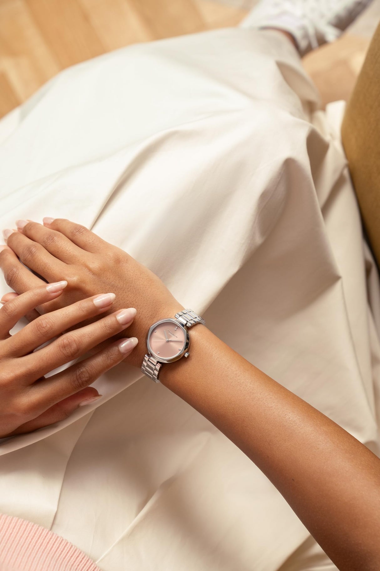 Olivia Burton Reloj con Movimiento de Cuarzo de Tres Manecillas para Mujer Colección Dimension con Correa de Acero Inoxidable Plateada - 24000259