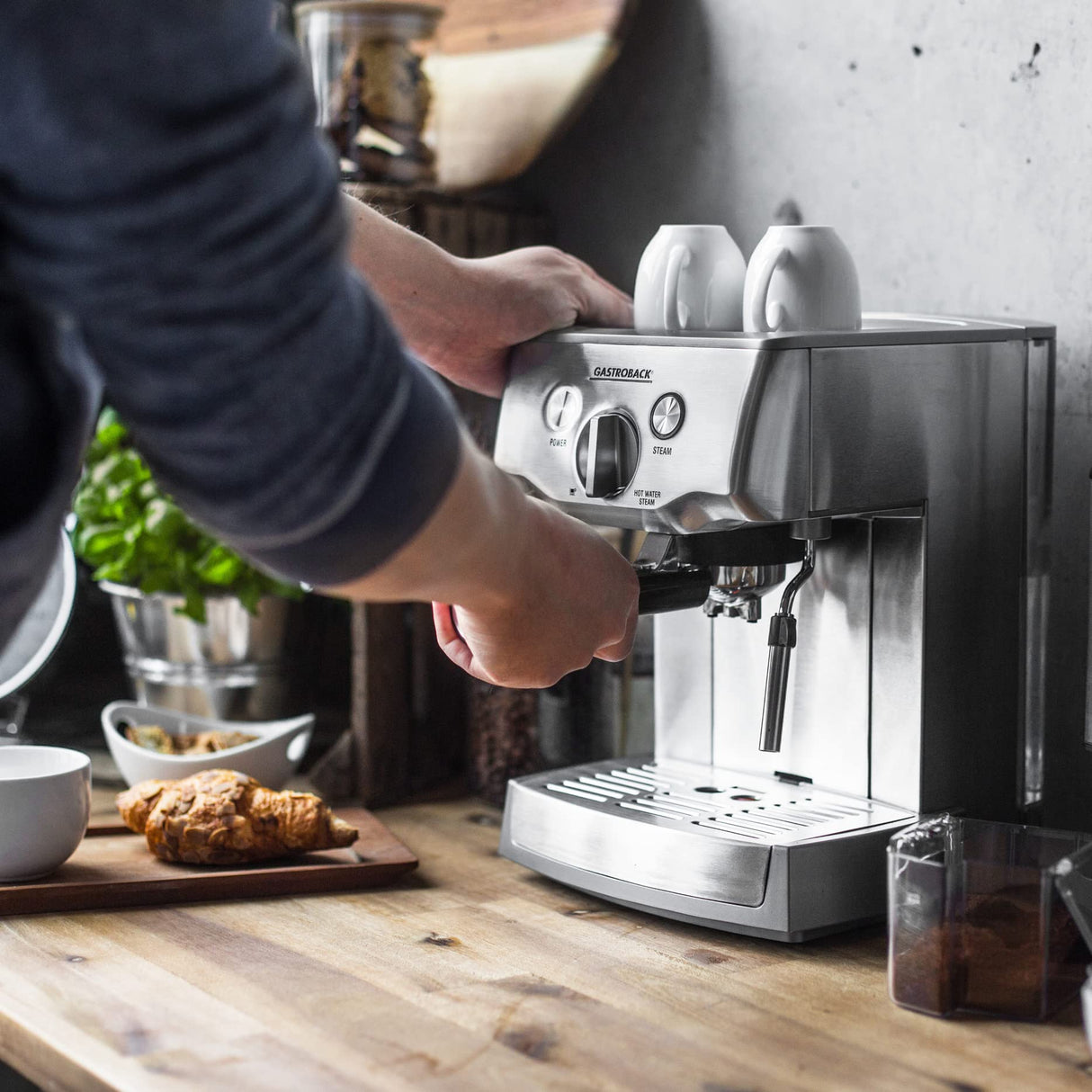 gastroback 42709 Cafetera Espresso Pro Independiente Manual 1.5L Acero inoxidable, 1000 W