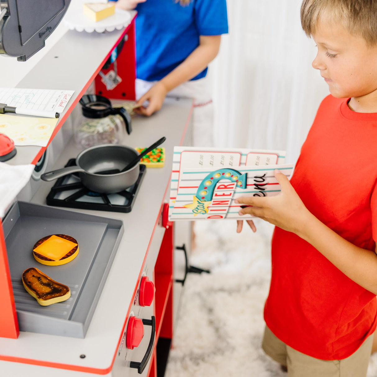 Melissa & Doug, Comedor Star Diner Restaurant