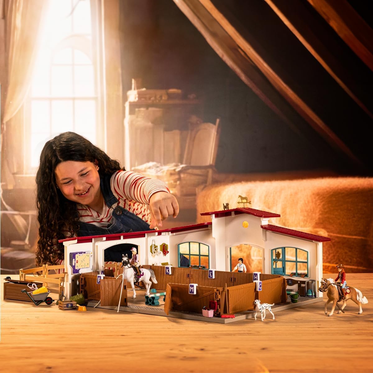 Grand Manege Equestre, Caja de figuras y accesorios, Schleich 42639 Horse Club, Para ni�os a partir de 5 a�os