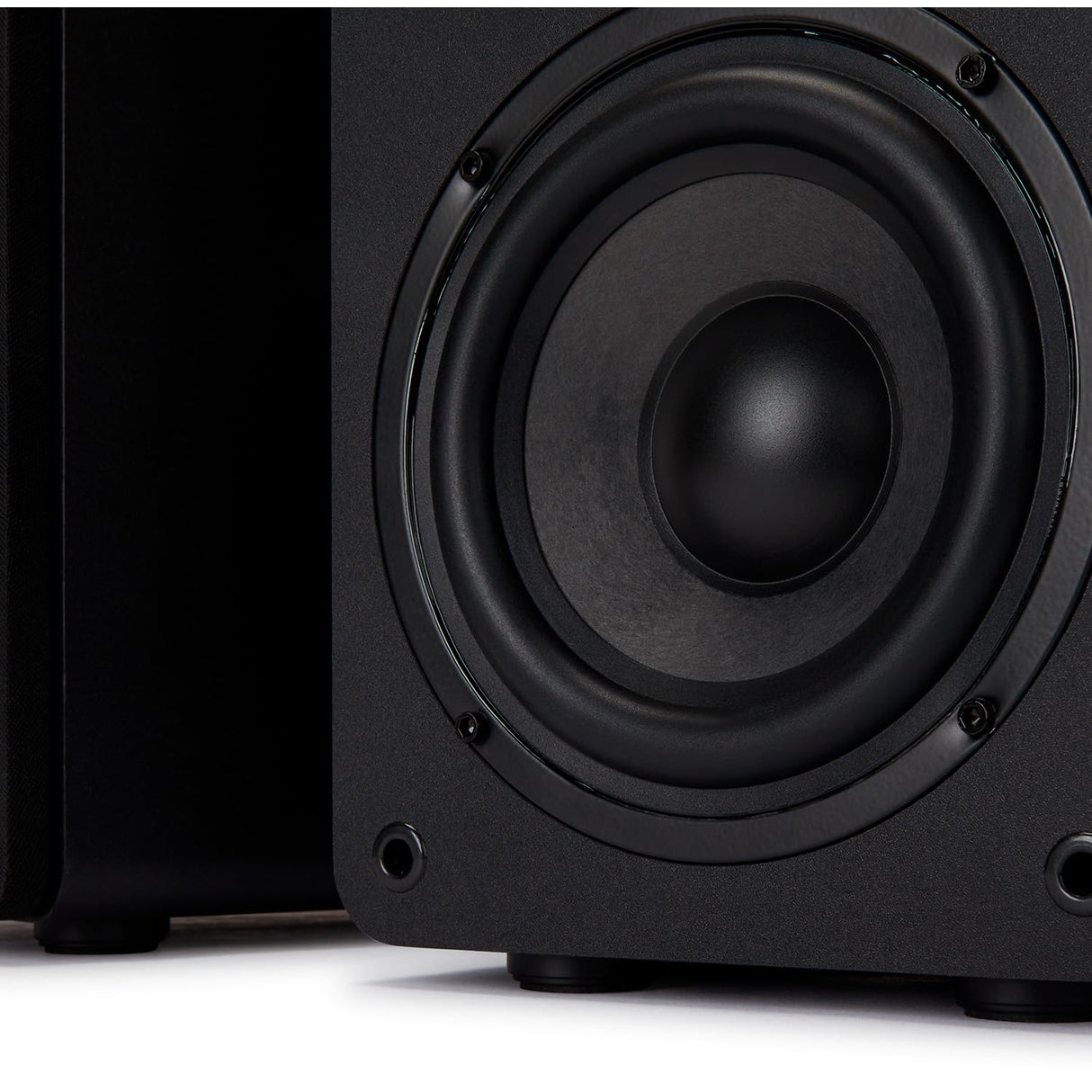 Aiwa SP-A100 Altavoces de estantería pasivos, Par de Altavoces de estantería,Hi-Fi Altavoz de 2 vías, 150W de Potencia, Woofer de 5.25", Bookself Speakers, con Sistema Reflex de Graves. Color: Negro