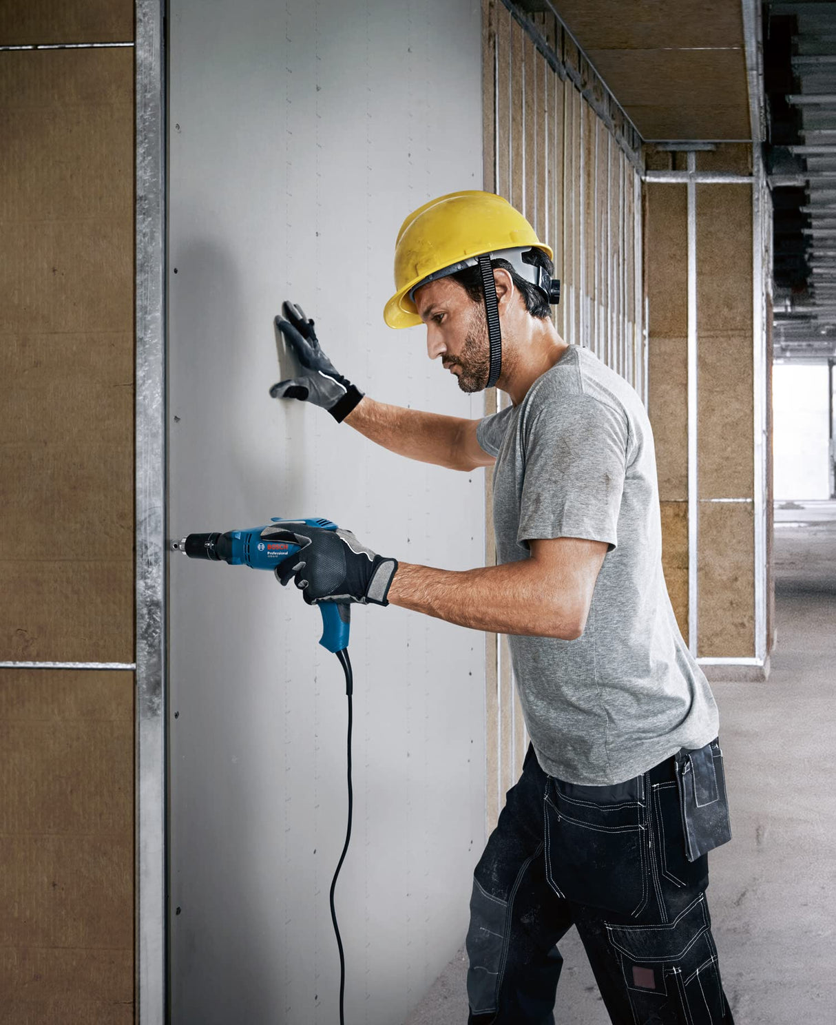 Bosch Professional GTB 6-50 - Atornillador para placa de yeso (0-5000 rpm, 650 W, Ø máx. tornillo 6 mm, tope retráctil, en maletín)