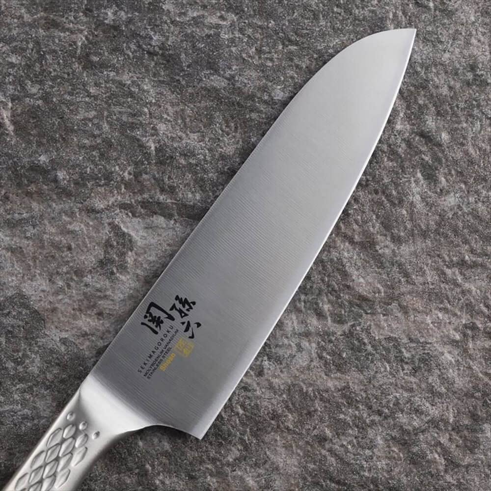 KAI Seki Magoroku Shoso Juego de cuchillos 3 piezas - Cuchillo multiusos de 12 cm, Cuchillo multiusos de 15 cm, Santoku de 16,5 cm - Acero 5CR15MoV 56 (±1) HRC - Mango de acero inoxidable 18-8