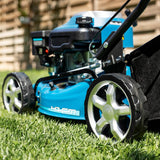 Cecotec Cortacésped de Gasolina Terrenator 2700.41 Total Z. Motor de 144cc, 2,4kW y 3,2CV, Cuerpo de Acero 41cm, Cambio de Altura Sistema Z-Tech, Corte, Recogida y Mulching, Ruedas Traseras XL