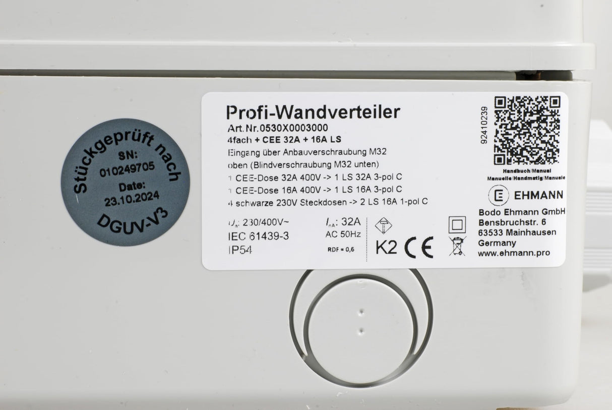 EHMANN Distribuidor de pared profesional, entrada M32 para cable, con disyuntores, Made in Germany, 6 salidas (1 x CEE 32 A / 1 x CEE 16 A / 4 x 230 V~), K2, BGI-GUV-I608