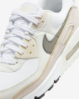 NIKE Wmns Air MAX 90, Sneaker Mujer, White Flat Pewter Lt Orewood Brn, 40.5 EU