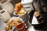 Ariete 1380 Cafetera de metal, compatible con café en polvo y monodosis ESE, 1300 W, capacidad 1,1 L, 15 bar de presión, filtro ½ tazas, dispositivo capuchino, plata