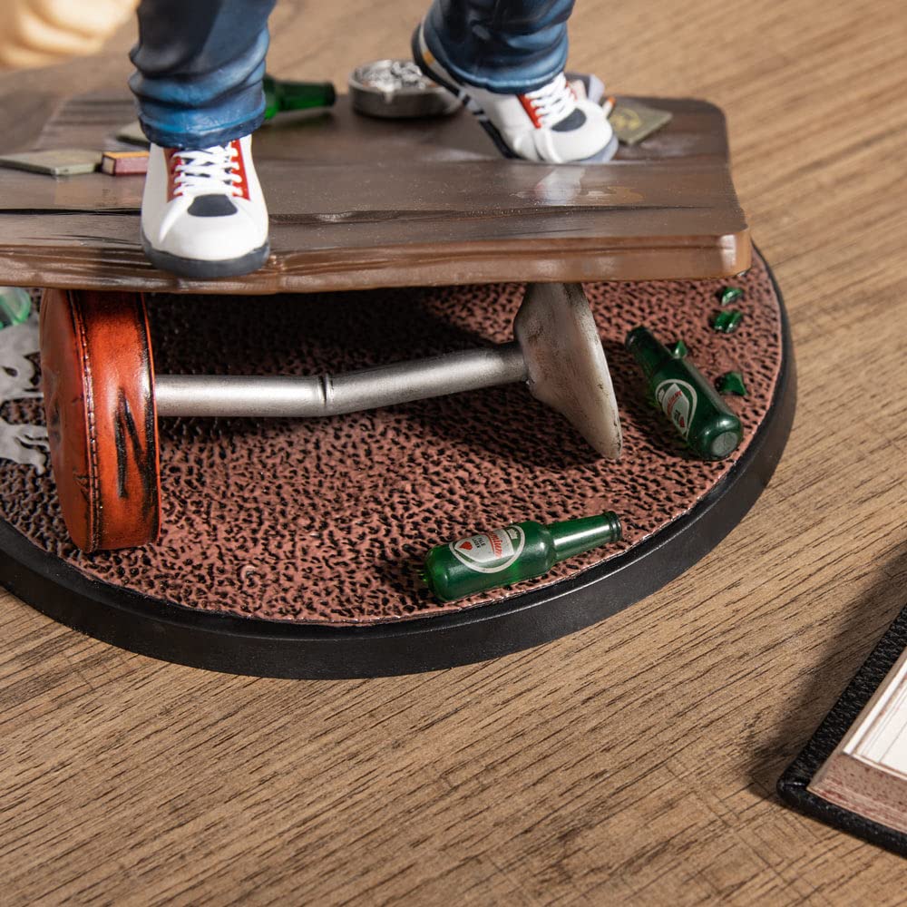 Numskull Figura de Shenmue Ryo Hazuki de Sega de 25,4 cm (28 cm), réplica Coleccionable - Producto Oficial de Shenmue