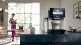 Siemens EQ900, cafetera totalmente automática con molino, BaristaMode, eGrinder, sistema beanIdent, pantalla iSelect de 6,8 pulgadas, aplicación Home Connect, acero inoxidable, TQ905R03